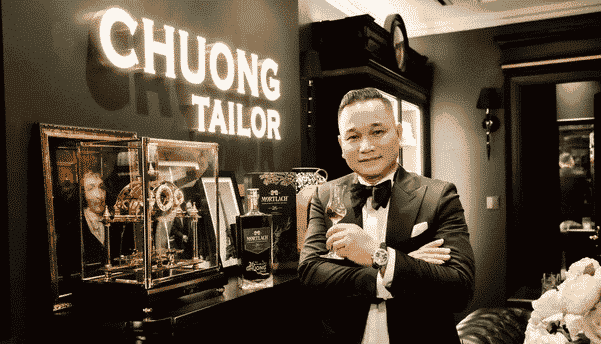 Có gì bên trong biệt thự hàng trăm tỷ của đại gia “chim đột biến” Chương Tailor?