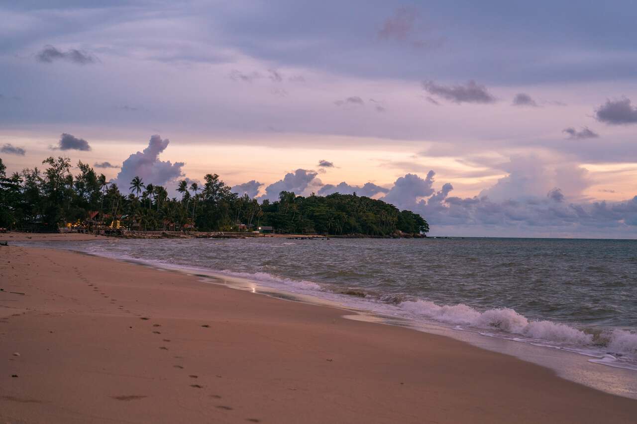 Bãi biển Pra Ae lúc hoàng hôn ở Ko Lanta