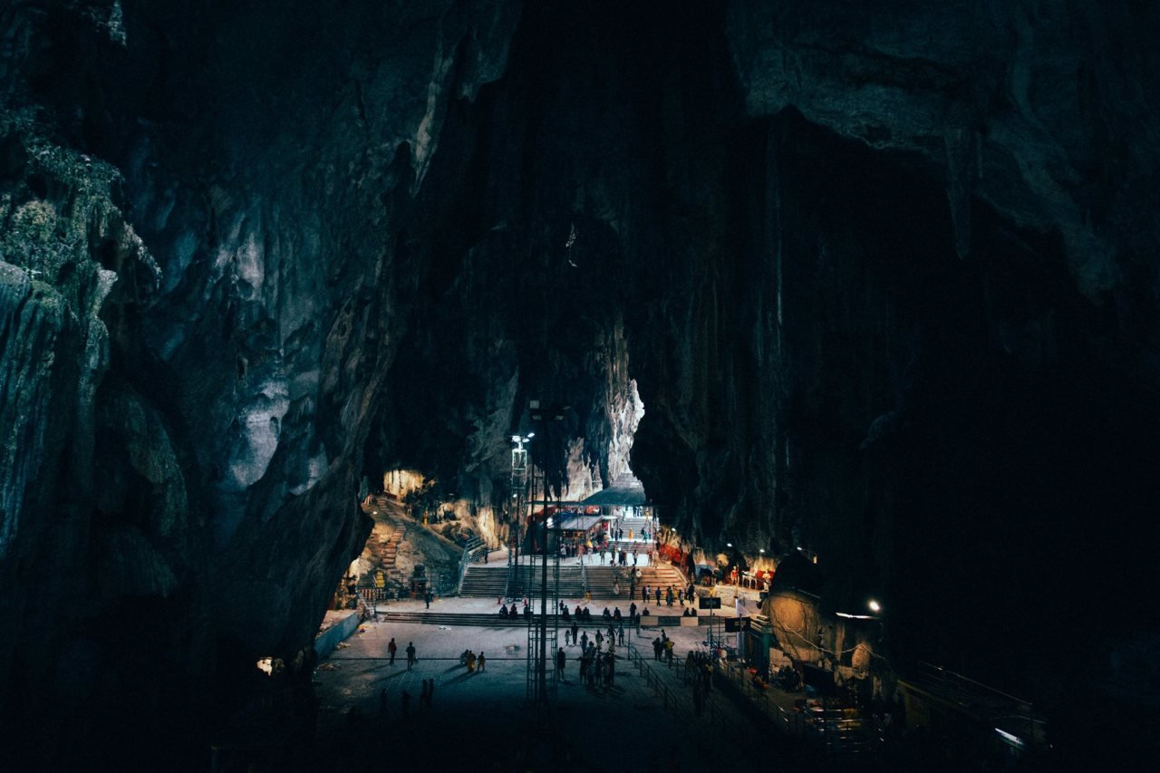 Bên trong động Batu ở Kuala Lumpur