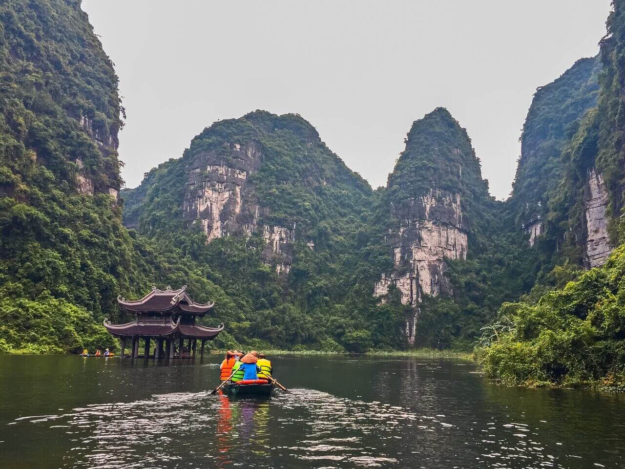 A boat in the water at Hoa Lu, Ninh Binh